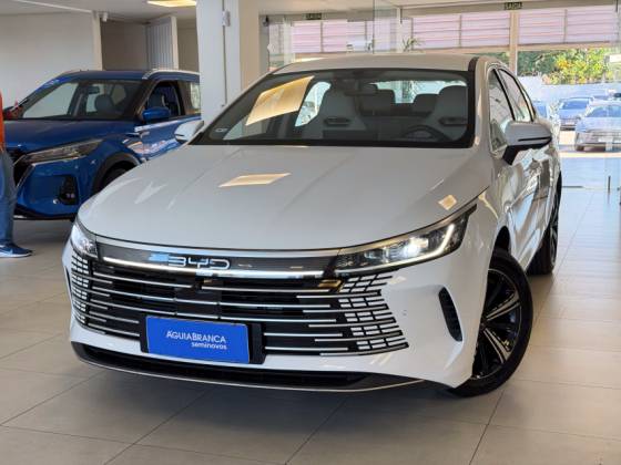 BYD KING 1.5 DM-I PHEV GS AUTOMÁTICO BYD KING 1.5 DM-I PHEV GS AUTOMÁTICO